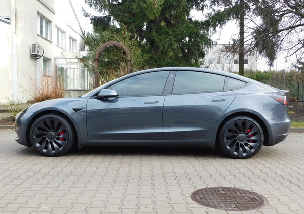 Tesla Model 3 cena 169900 przebieg: 18000, rok produkcji 2022 z Zduny małe 137